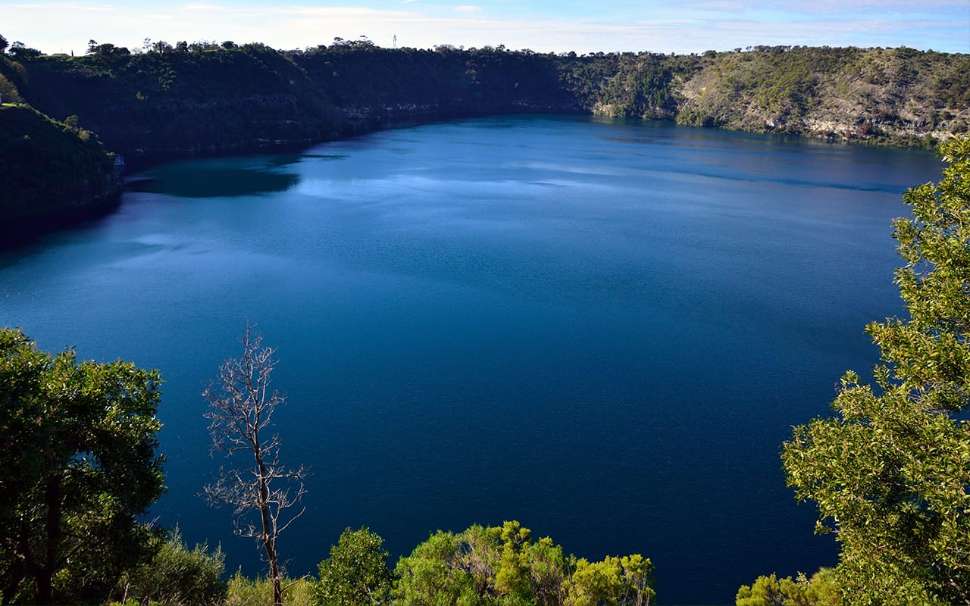 hello-blue-lake.jpg